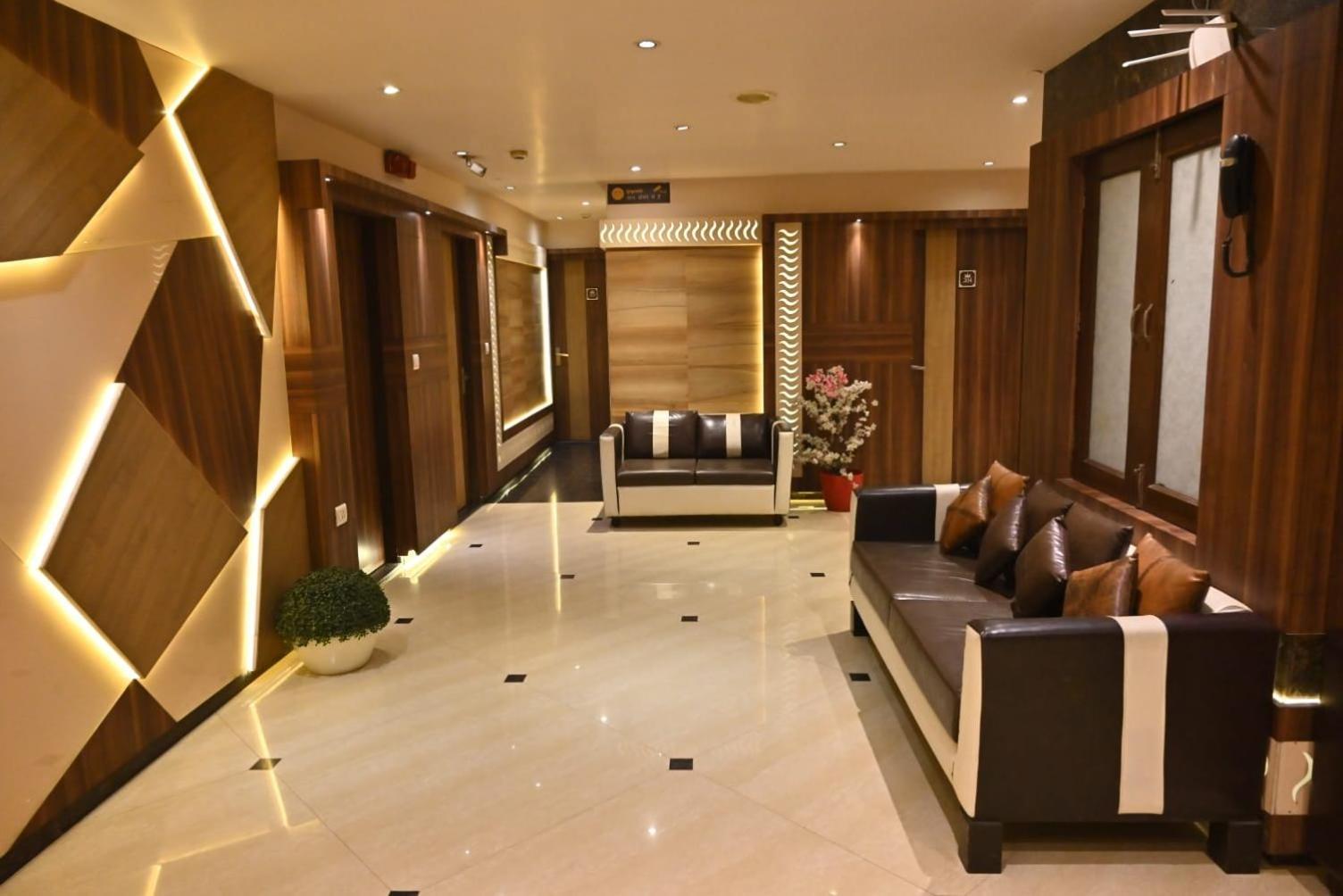Hotel Royal Cottage كانبور المظهر الخارجي الصورة