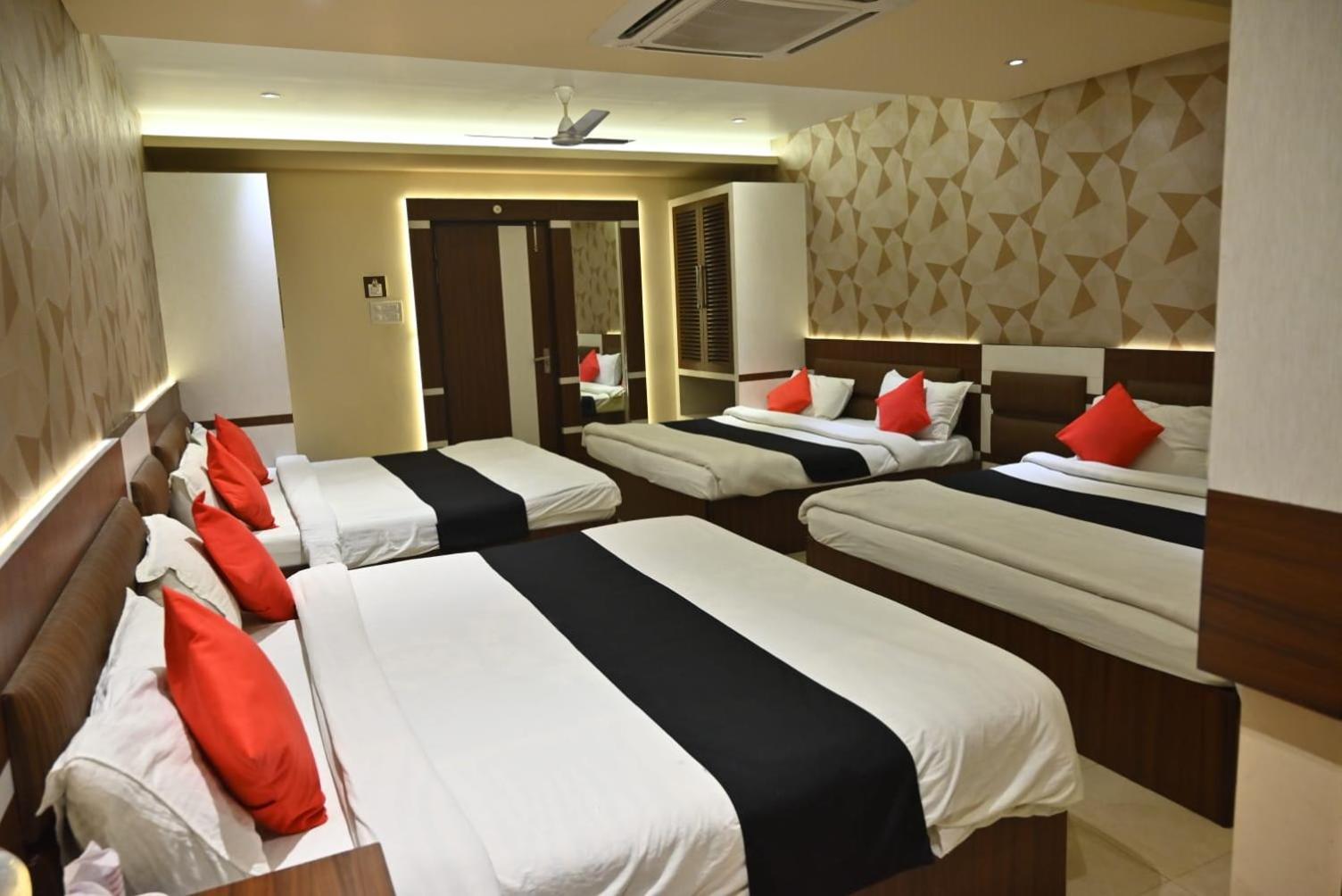 Hotel Royal Cottage كانبور المظهر الخارجي الصورة