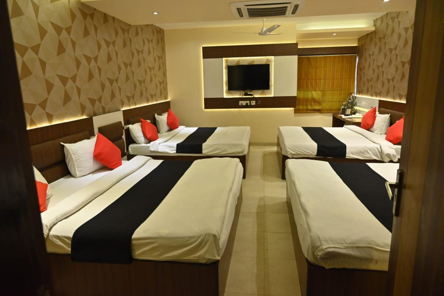 Hotel Royal Cottage كانبور المظهر الخارجي الصورة